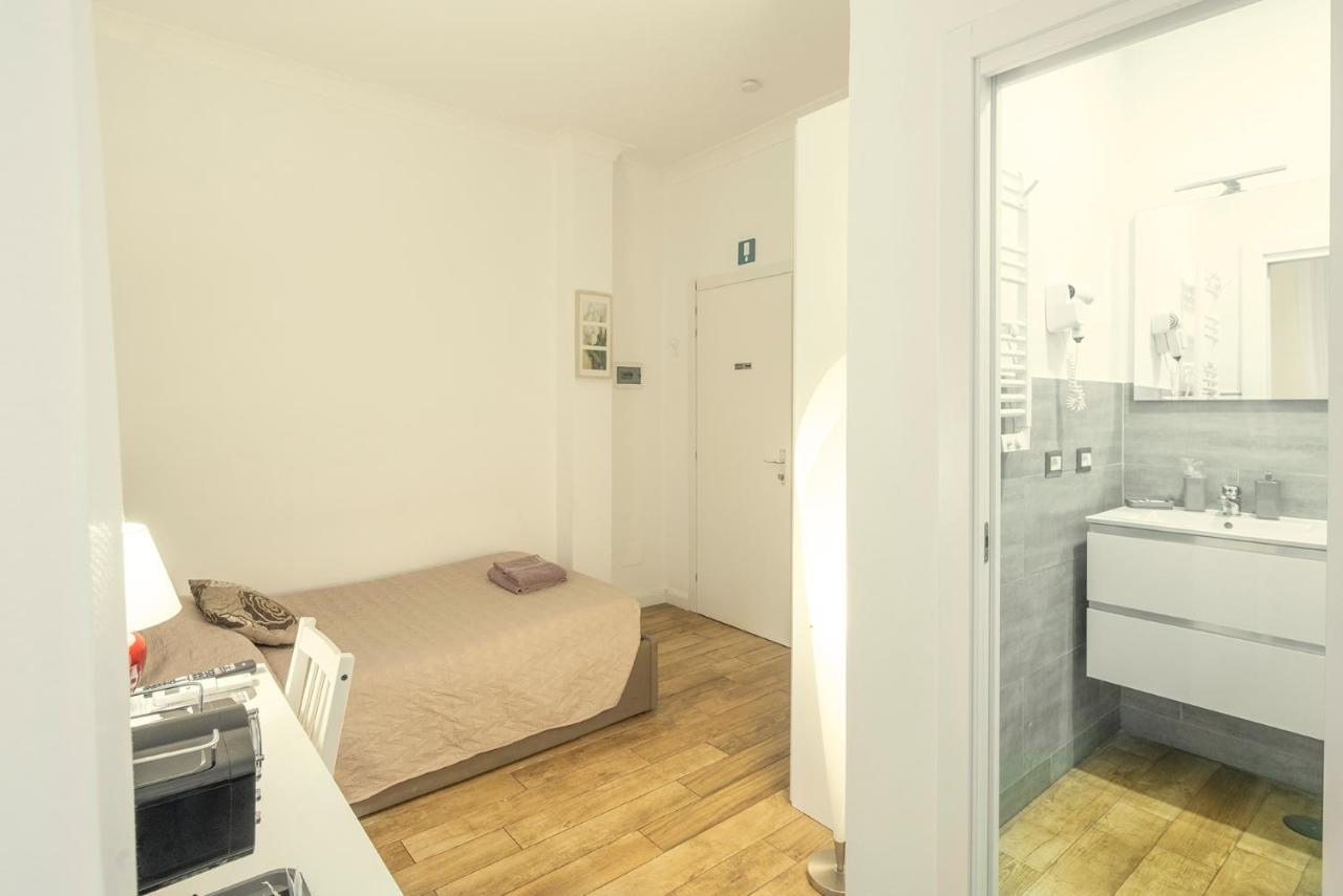 Garden House - Luxury - Overnight Only Affittacamere 2*